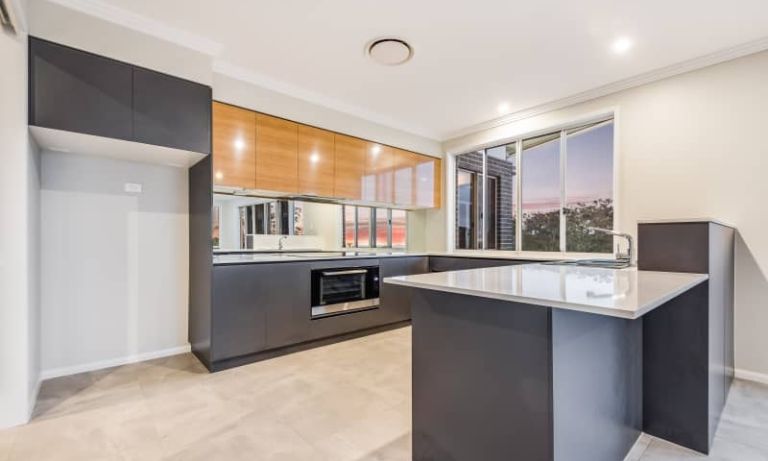 Essa Stone Crystallite Kitchen Toowoomba